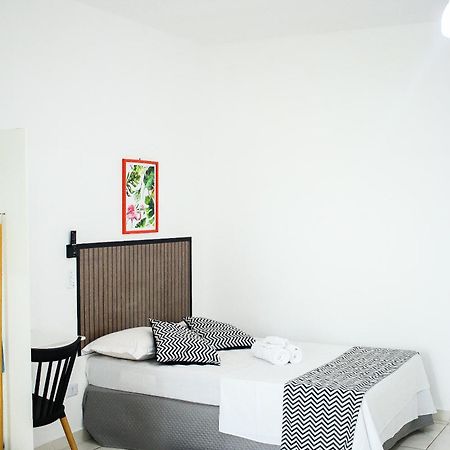 Loft05 Completo Ar Internet Garagem Prox Aparecida E Industrias Apartment Pindamonhangaba Luaran gambar