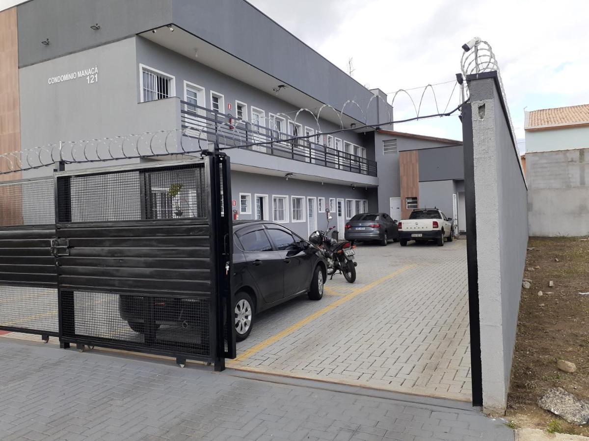 Loft05 Completo Ar Internet Garagem Prox Aparecida E Industrias Apartment Pindamonhangaba Luaran gambar