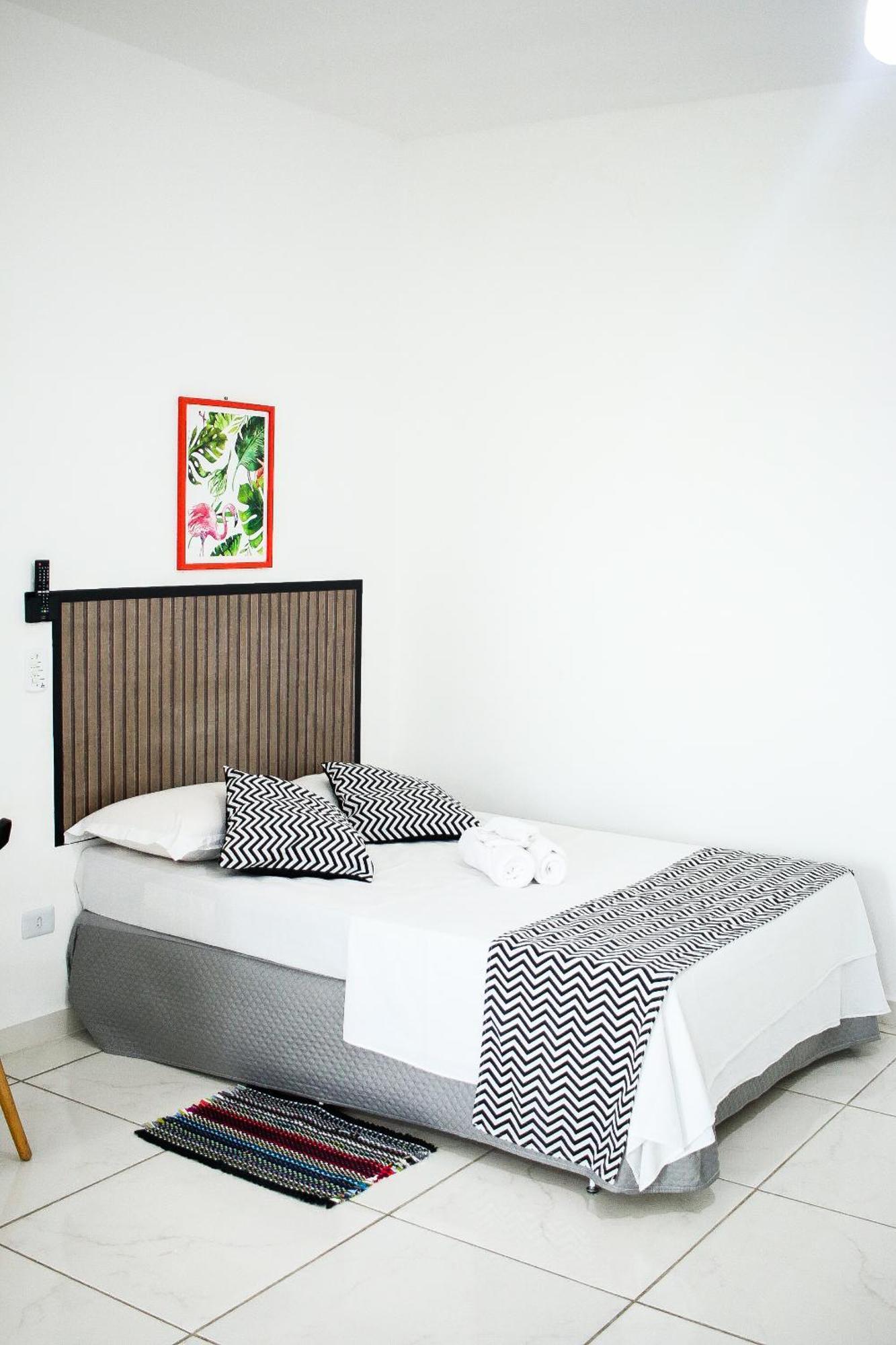 Loft05 Completo Ar Internet Garagem Prox Aparecida E Industrias Apartment Pindamonhangaba Luaran gambar